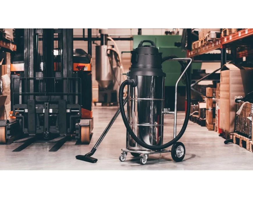 Quali strumenti usare per una pulizia industriale dei magazzini?