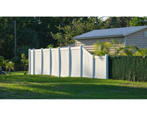 Protezioni e recinzioni per giardino: idee e consigli per uno spazio outdoor riservato e accogliente