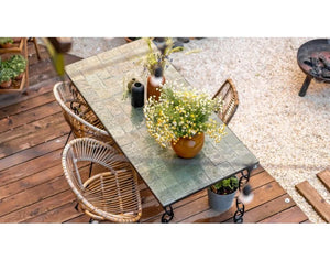 Come scegliere il tavolo da giardino perfetto: materiali, forme e manutenzione