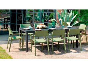 Arredo giardino in resina: perché scegliere Nardi per tavoli e sedie da esterno