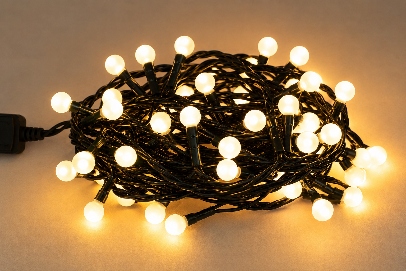Catena 100 Led microsatinate bianco caldo | Mercury