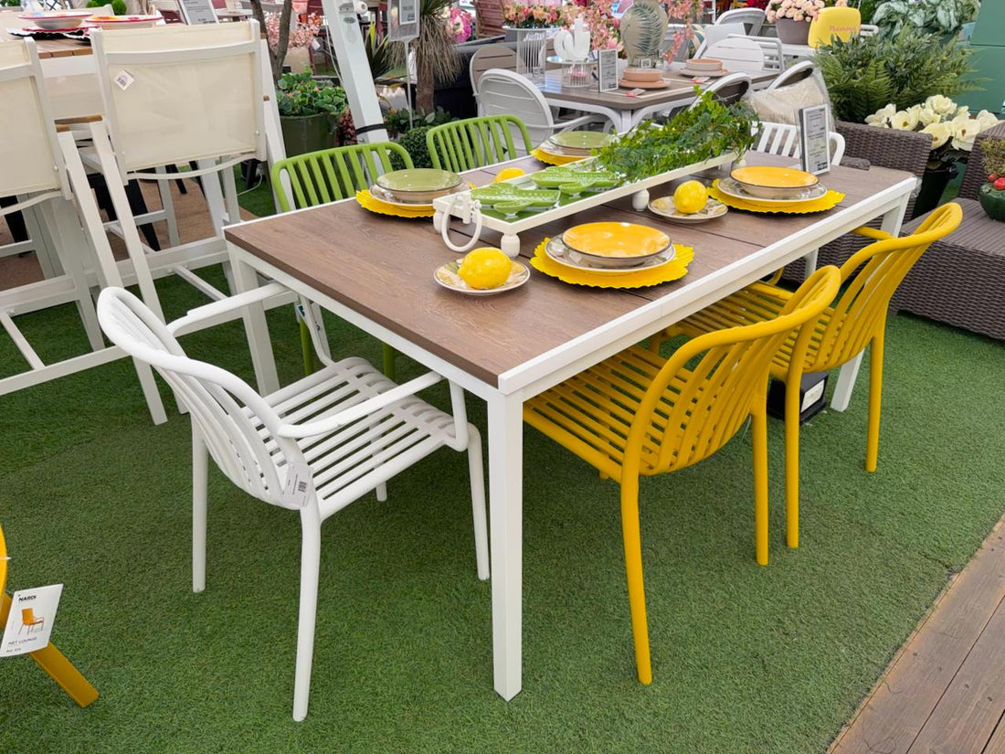 Sedia da giardino con braccioli in polipropilene colorata Ines Xone