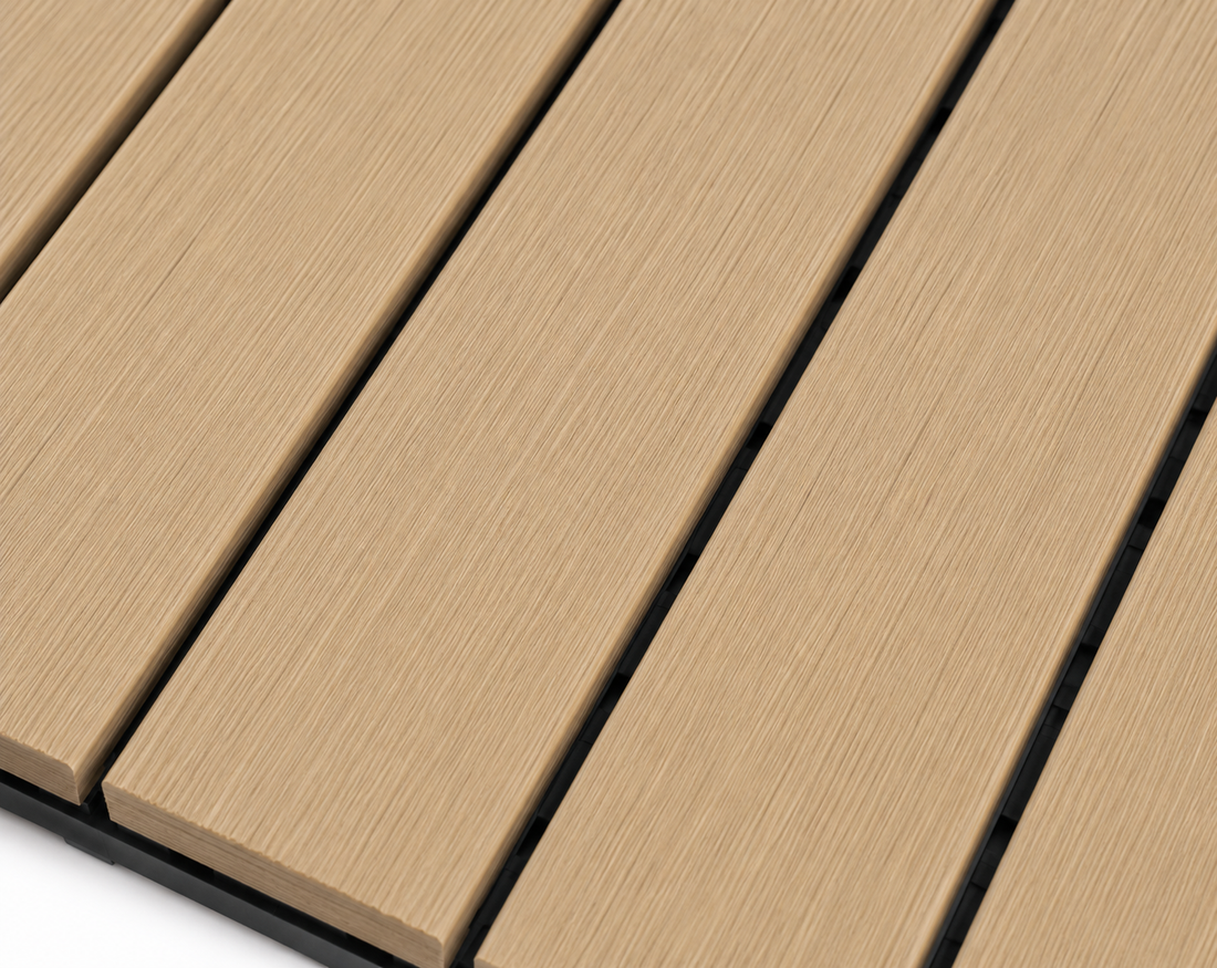 Set Piastrelle WPC a incastro click da esterno effetto legno 50x50cm - 4 pezzi