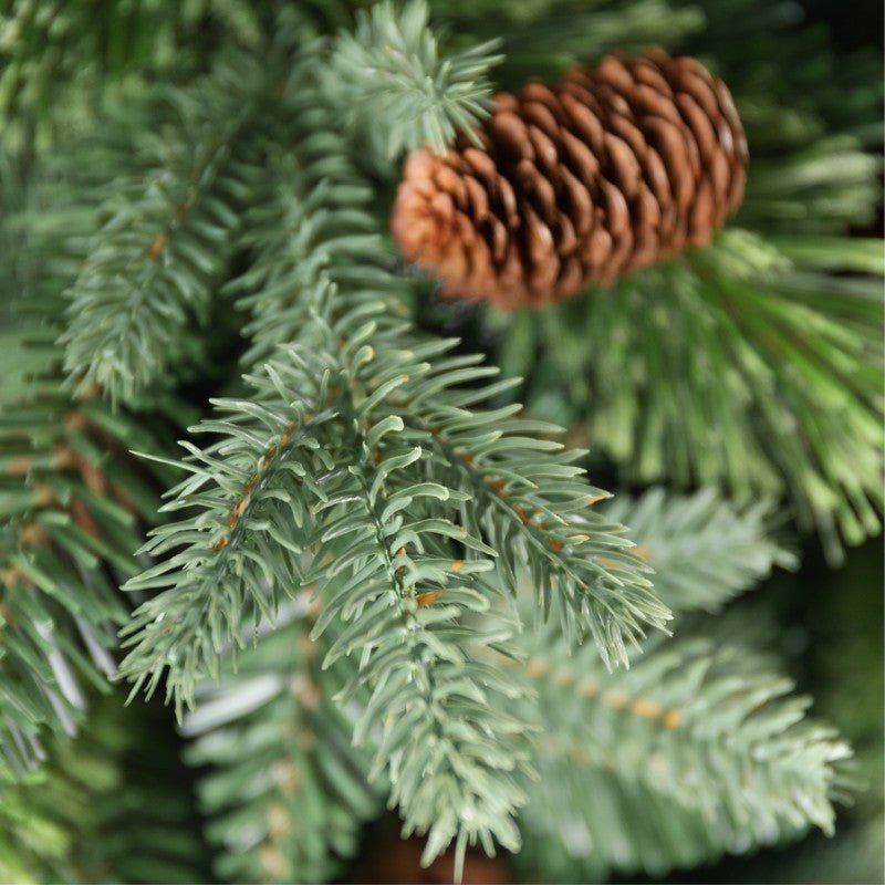 Albero di Natale con pigne Byron | Xone