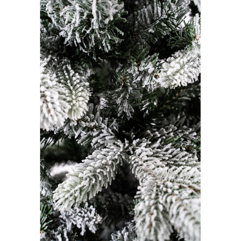 Albero di Natale artificiale Cervino, slim innevato e facile da montare | Xone