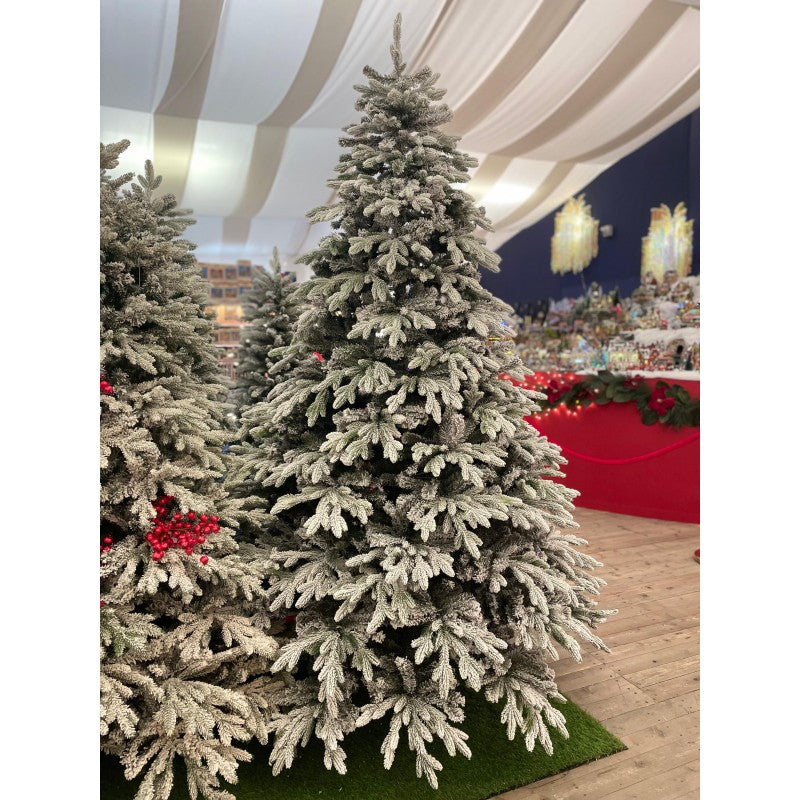 Albero di Natale artificiale Romanov, innevato e realistico in stile nordico | Xone