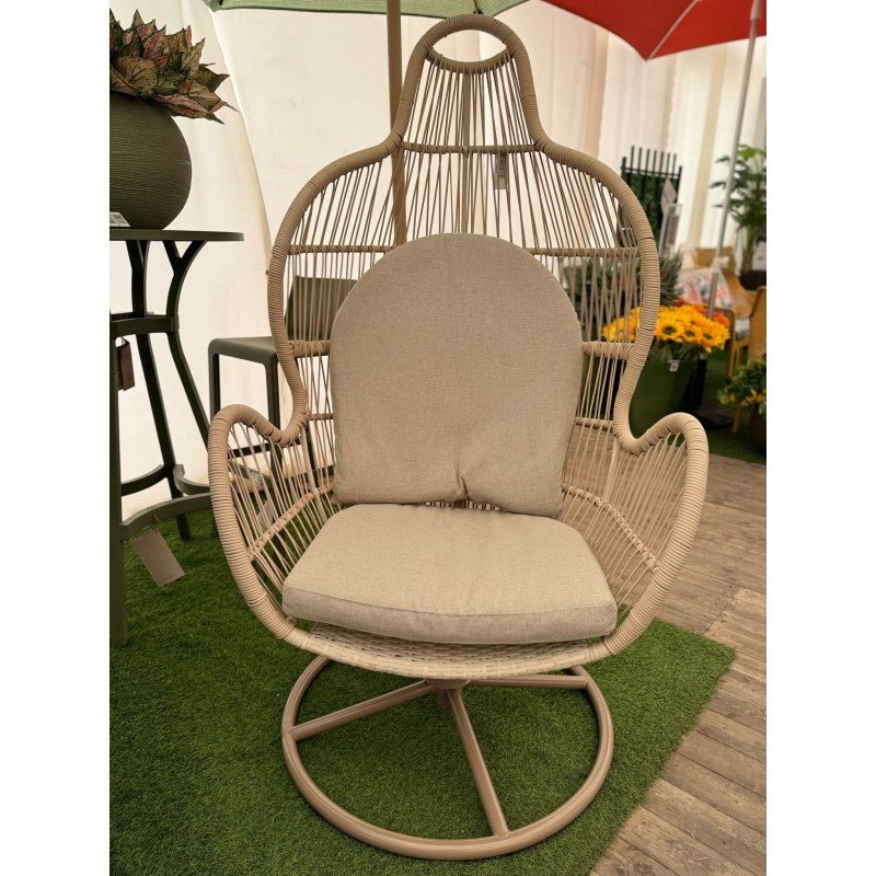 Poltrona Girevole con cuscino Rosmary in due colori Xone Perrone