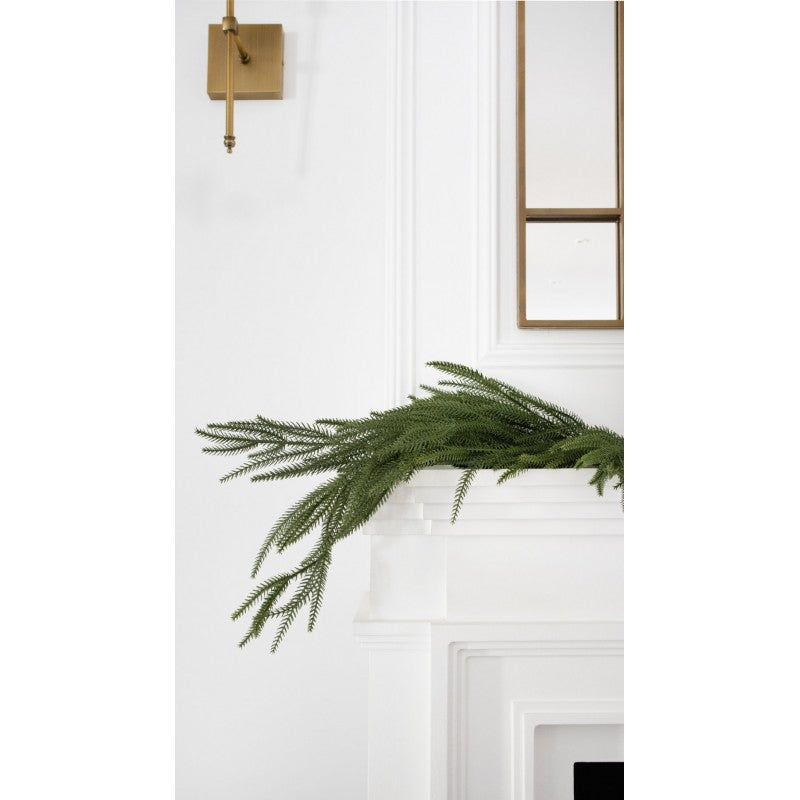 Ramo di Pino Liam By Salvatore Izzo