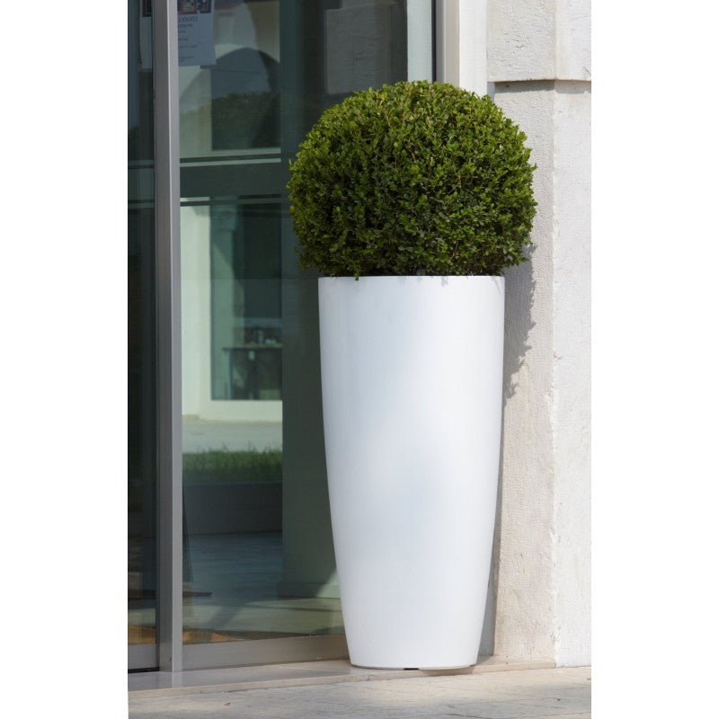 Vaso alto in resina Talos bianco Nicoli